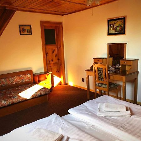 Hostinec Selsky Dvur Zbiroh Extérieur photo