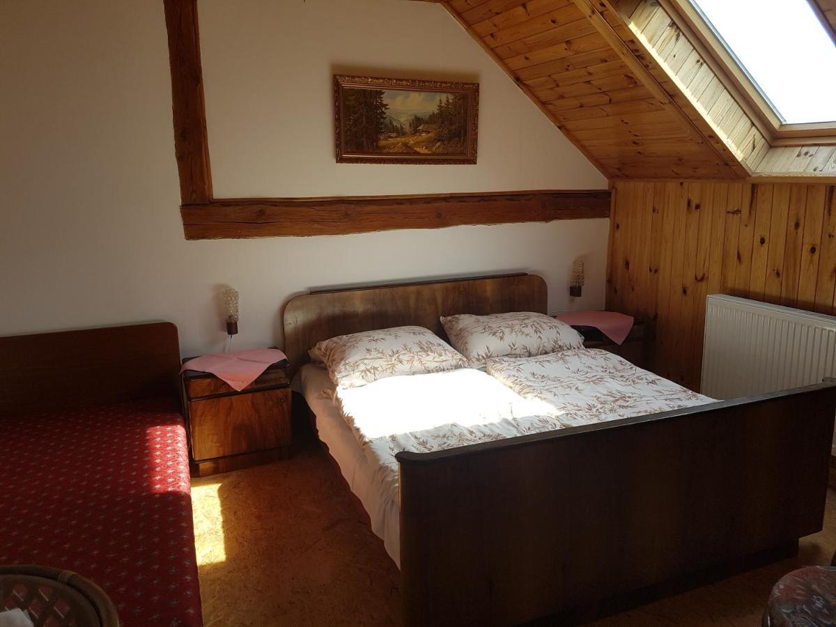 Hostinec Selsky Dvur Zbiroh Extérieur photo