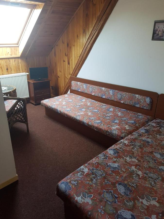 Hostinec Selsky Dvur Zbiroh Extérieur photo